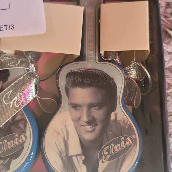 Elvis Presley Vintage Guitar Ornaments Set! - Picture 5 of 5